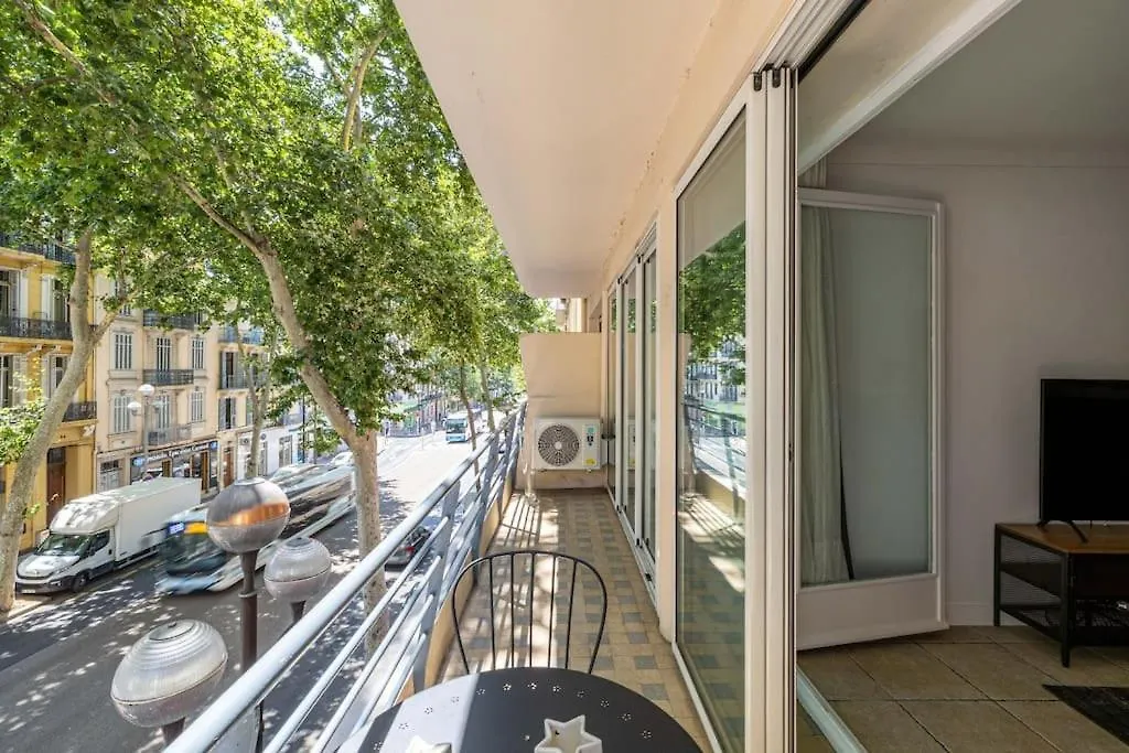 Appartamento 29 Carnot - Chaleureux Appartement Avec Balcon - Centre Ville Cannes